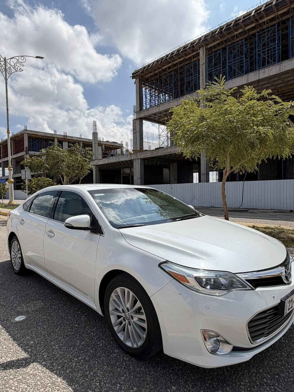 تويوتا افلون خليجي ٢٠١٣ 
رقم سليمانية باسمي 
هزة سنوية ارقام كله جديد 
عداد المسافه ١٨٩ الف حقيقي 
بصمة + كامره
حساسات امامي + خلفي 
كشنات جلد 
كراسي كهرباء 
شاشه + تبريد لمس 
تحكم ستيرن 
تبريد قطعتين  
هواي مواصفات الافلون معروفة 
 و كفاله عامه من ضربه وصبغ 
السيارة جديده ماناقصه كلشي 
وغراضها كلها موجوده 
العنوان :كربلاء المقدسة
للاستفسار: ***********
