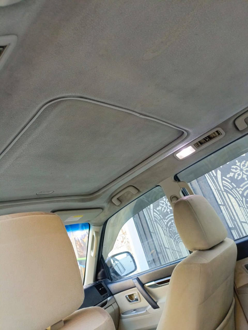 السلام عليكم باجيرو ٢٠١٠ مواصفات عاديه
مكفوله بدون اي صبغ 
مكينه٣٥٠٠ فور ويل صدر جديد مكينه نظيفه كير نظيف
سعرها ١٣٥ وبيها مجال ‏‪***********‬‏
