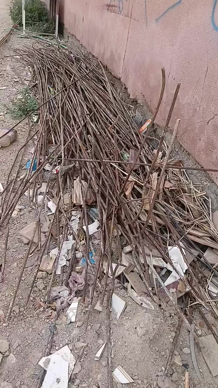 اسلام عليكم. شيش مستخدم لبيع. الاستفسار على لرقم ***********واتصال ***********
