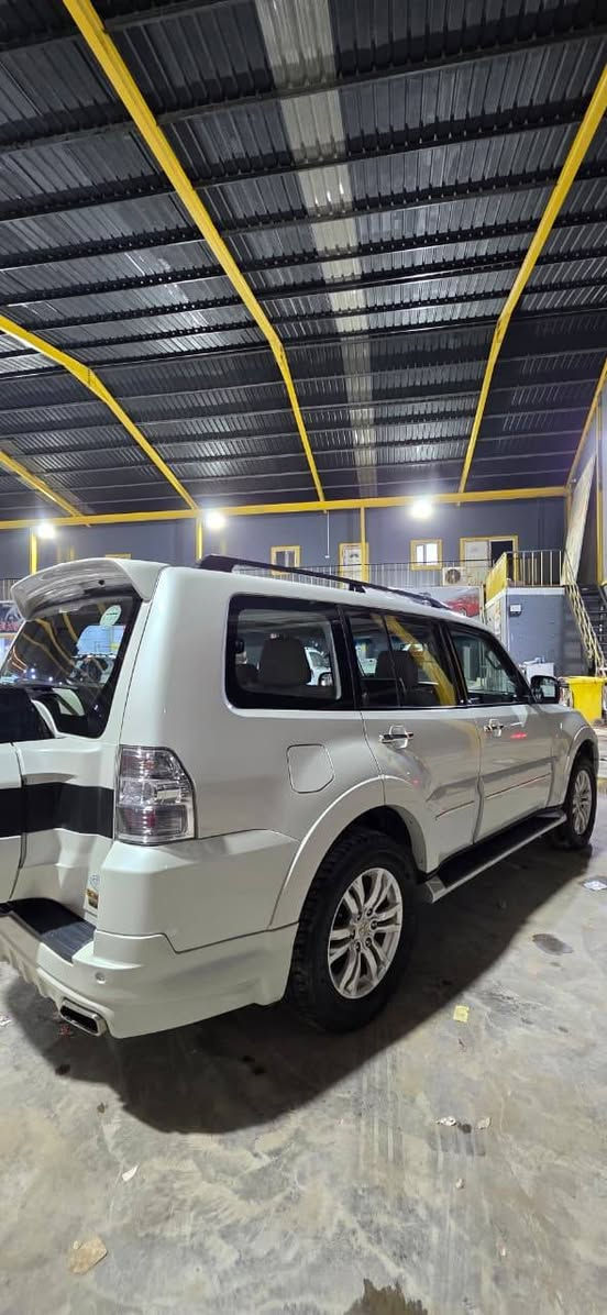 السلام عليكم
باجيرو حبتور فول مواصفات
 2019 مكفوله ماشيه 54 كم
رقم اربيل بأسمنه شرط التحويل 
سعرها 250 وبيه مجال بسيط
***********
