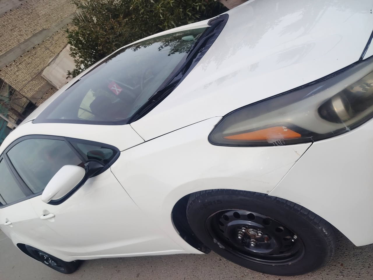 ☑️فورتي ١٧ لون ابيض رقم اربيل
☑️حادث امريكا جاملغ سائق لالغد ولاشاصي 
☑️بيه هنا طخه بالدوسه ومصبوغه  وبيه شخط بالباب خلفي موضح بالصوره 
☑️السونار قديم قبل سنتين 
☑️كير At — محرك ٢٠٠٠ دوش 
☑️ماشيه ١٥٥ 
السياره احلى من الصور بهواي 
مكاني بغداد السعر ١٢٠ وبيه مجال قليل 
 رقم الهاتف ***********
