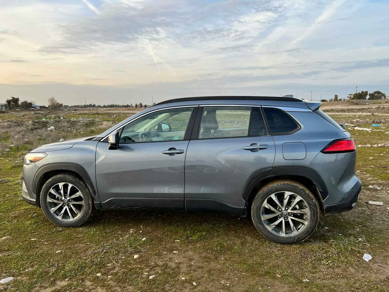 موديل 2023 
مواصفات xle 
فوول مواصفات  
فتحة سقف 
حاسات امامية خلفية 
رادارات امامي خلفي جانبي 
كشنات تدفئة 
تحكم سرعة 
تحديد مسار  
سلارة جاهزة من كل نواحي ومرقم  
بجم كبس 
ضرر فقط بابين من جهة سائق 
ماشية ٢٢ الالف
سعر 
190 وبي مجال  
للاستفسار 
*********** أربيل, العراق
