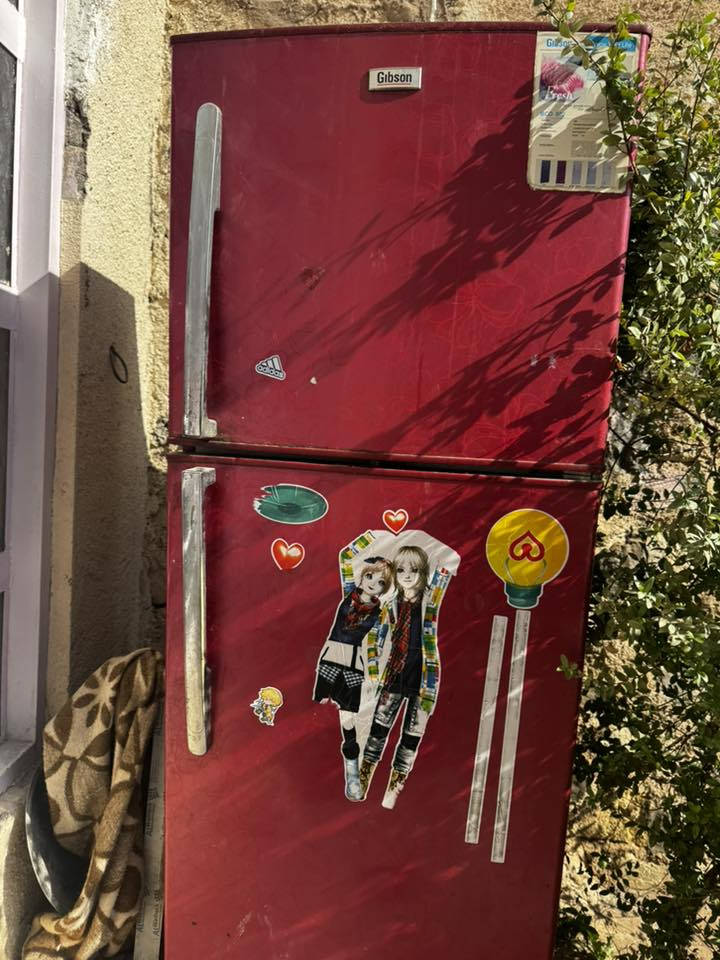 ثلاجه فوك شغال فقط لجوه مادري شبي  غسالها مابيها شي ثنيهم ب120 مكاني كوفه ***********
