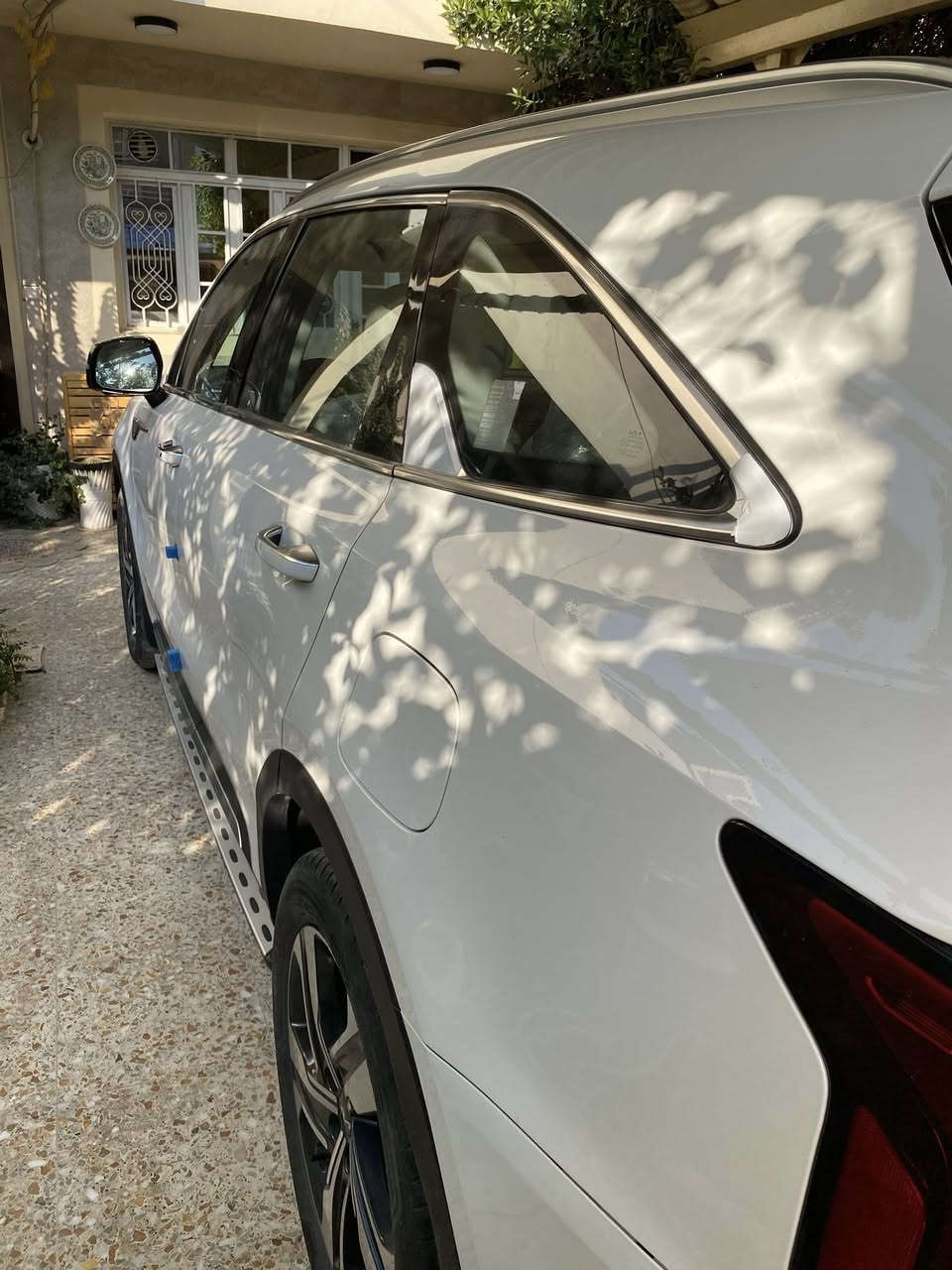 السلام عليكم
سورنتو للبيع

خليجي فول الفول

ماشيه 38000

بدون قطره صبغ

الموديل 2023

سعة المحرك V6 3,5L

مرتبط بناقل حركة أوتو 8 نمر

يبلغ عزم الدوران 350 نيوتن

اريل نفكيتر

كير ماوس

AIR BAG 2 عدد

حساسات أمامية

حساسات خلفية

لايت زينون + LED

كشافات

LED بك لايت

حجم الاطار 235/55R19

ويل كب 19

4 دسك

قبضات أبواب من الألمنيوم

ماسحة خلفية

مفتاح التشغيل بصمة

تشغيل عن بعد

فتح الصندوق عند اقراب كهرباء

Apple Car play شاشة

٤ كاميرات ٣٦٠ درجه

الانارة الداخلية هالوجين

المقاعد جلد تبريد لون أبيض

كشن حار بارد

حركة المقاعد الأمامية كهرباء

تتسع المقصورة ل 7 ركاب

Cruise مثبت السرعة

المودات والأوامر الصوتية

Drive Mode أوضاع القيادة

فحص أنظمة السيارة

حساسات ضغط اطارات

الاتصال على الرقم ***********

مكلف بالنشر 

السعر 340 وبيه مجال
