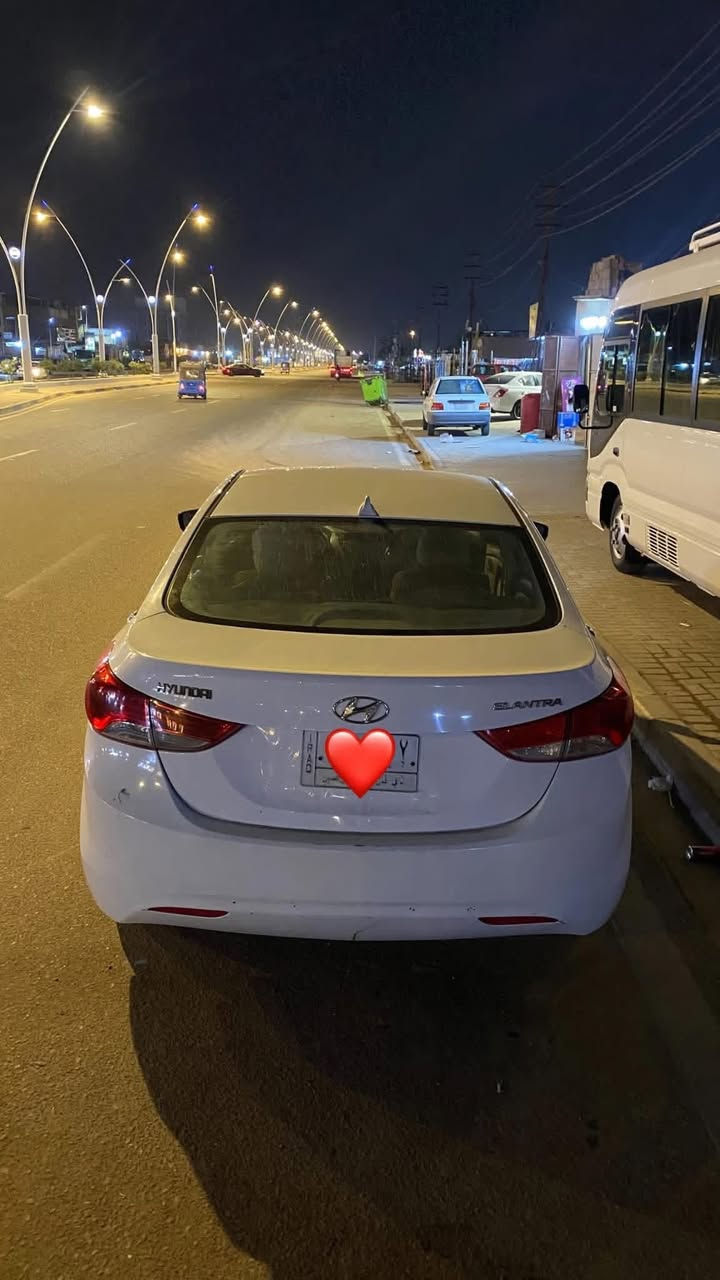 السلام عليكم مكلف بلنشر :
هونداي النترا 2012 خليجي 

باسمي تحويل ثاني يوم 

محرك وكير كفاله !

تخم تاير جديد 

حداديه جديده 

تدفئة تبريد منضومه جديده 

بيها ضربة زغيره  بلداير مال جاملغ الخلفي موضح بلصوره 

وبيها ضربه بباب السايق ضربها ابو دراجه زغيره موضح بلصور 

السعر 102 وبيها مجال للشراي للتواصل :

***********  

اتصال فقط مكلف بلنشرر !!
