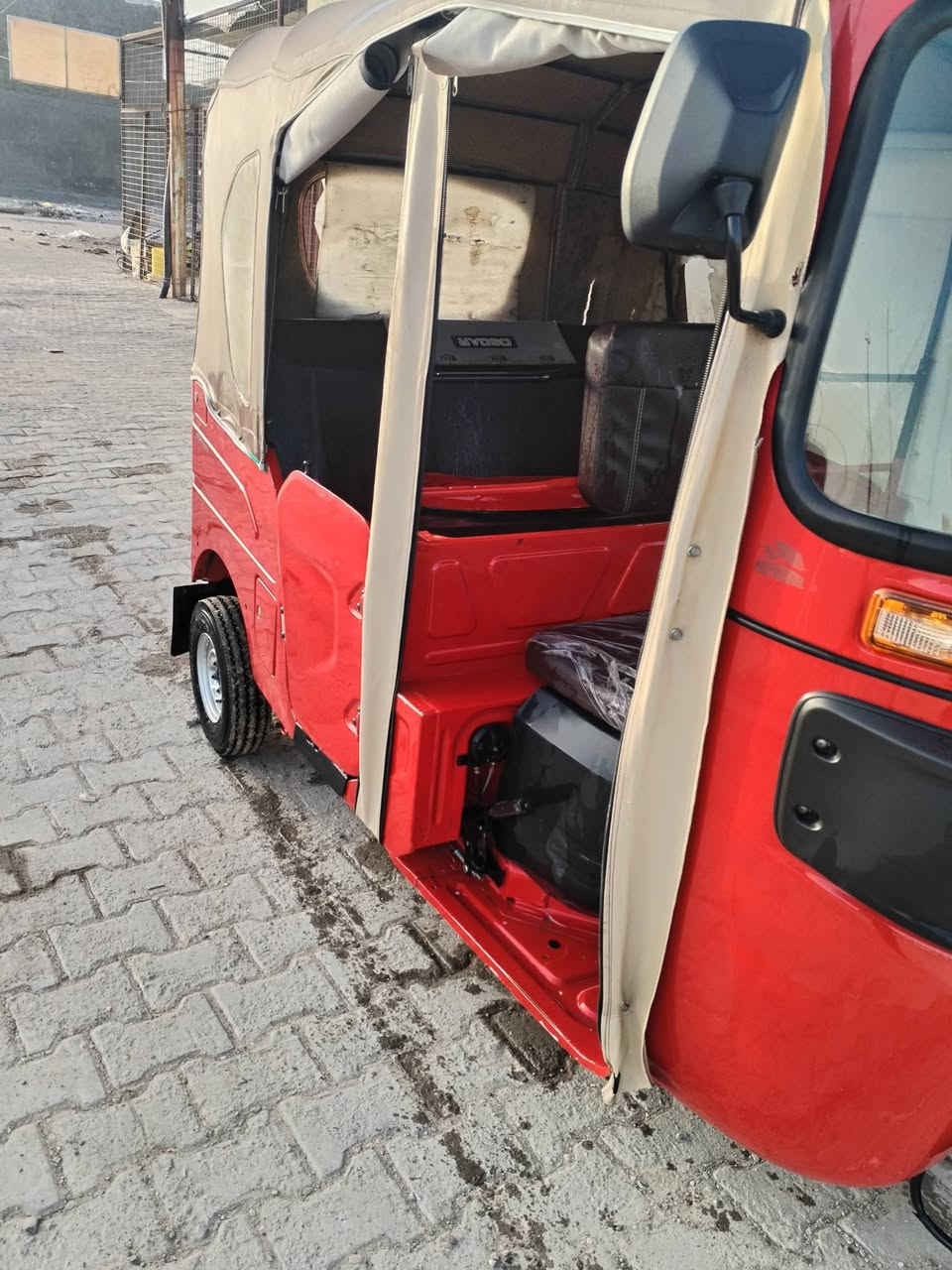 سلام عليكم تكتك للبيع موديل 2023 شهر 11 تكتك كفاله عامه من زالغ بس جاملغات  سعره 8650 مكاني بغداد قضاء المحموديه *********** // ***********
