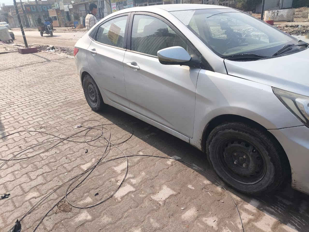 السلام عليكم اكسنت خليجي 1600 قطرتين للبيع موديل2013 رقم مثنى  دولي  السنويه لل2026 كير مكينه حداديه 70بل ميه تخم تاير كهربائيات كلها شغاله تبريد شغال السياره جاهزه من كلشي بيهه رشات صبغ ودحجات  ابيع حزام مكاني النجف قضاء مناذره الشراي يتصل خاص ما اجاوب السعر 77وبيهه مجال قليل رقم الهاتف ***********
