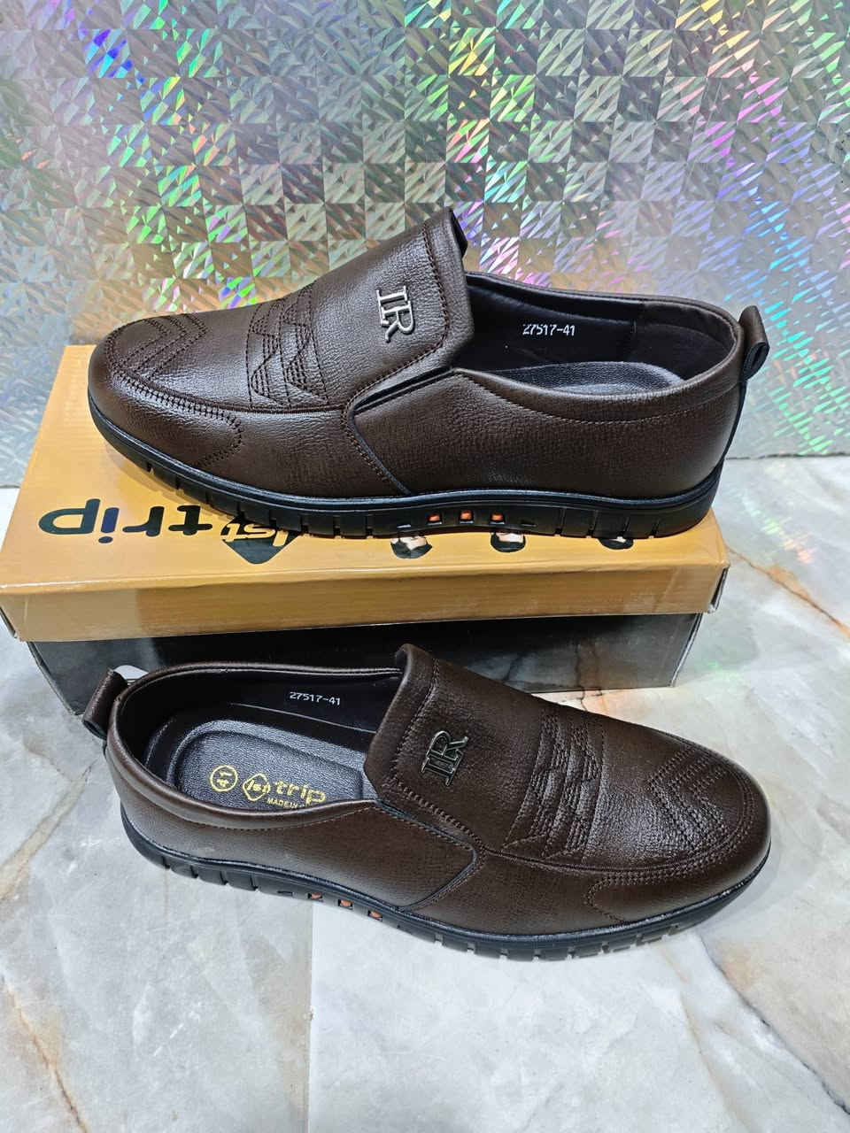 🎳 كاله رجالي  رسمي خفيفه نوعية جيده🍃 "
🎳 السعر 10 الاف دينــــــــــار 〽️💲"
🎳 القياسات /41/42/43/44/45/❕🖋️"
🎳 العنوان الأجبيرية الثانية مقابل الشهداء السـ⏱️ساعة مول  
🎳 مجاور ناجي ابو الشربت 🍹🍇"
🎳 تتوفر خدمة توصيل ✅ 🛵


**إذا كنت صاحب هذا الإعلان وتريد حذفه لأي سبب، رجاءا أرسل رسالة إلى الدعم الفني**