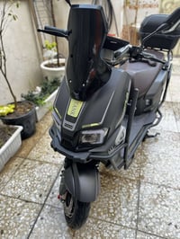 صاعقه لون مميز جديده للبيع للتواصل  07700076457