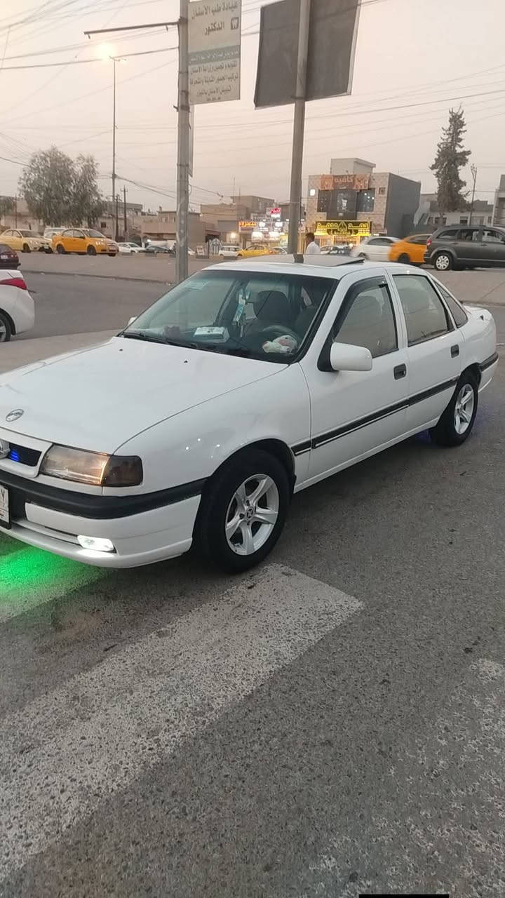 السلام عليكم اوبل فكتره حجم 16 صبغ دواير ودوسات محرك كير شرط شرط التحويل كاربون بيها  سياره جاهزه ماتصرف دينار عليها السعر 52 للستفسار ***********
