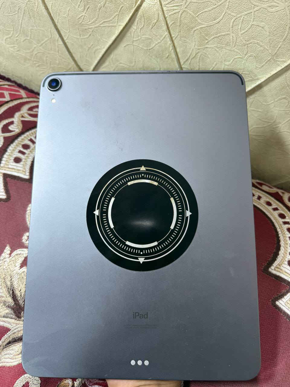 سلام عليكم ايباد 2018 برو حجم 11
مستخدم نضيف كلشي مابي فقط الفطر بل كلاس موضح بل صوره وتر بروف اي شي ما مبدل . يجي وياه كارتونه مطابقه + الشاحن الاصليه سعره 375 مكاني بغداد الشعله ***********
