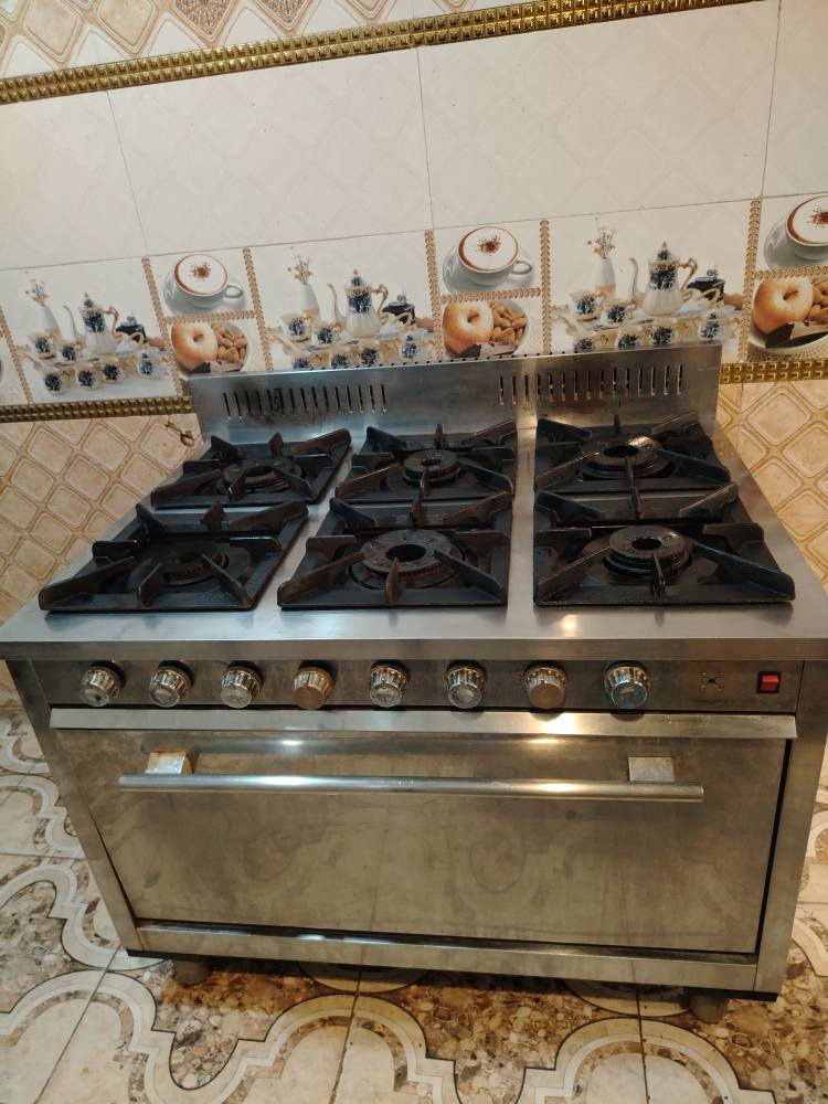 طباخات ايطاليه باله كويتي شرط الفحص والنضافه مكانهم زبير متوفر توصيل الأسعار والتفاصيل داخل الصور اي استفسار خاص خاص الزبير, البصرة


**إذا كنت صاحب هذا الإعلان وتريد حذفه لأي سبب، رجاءا أرسل رسالة إلى الدعم الفني**