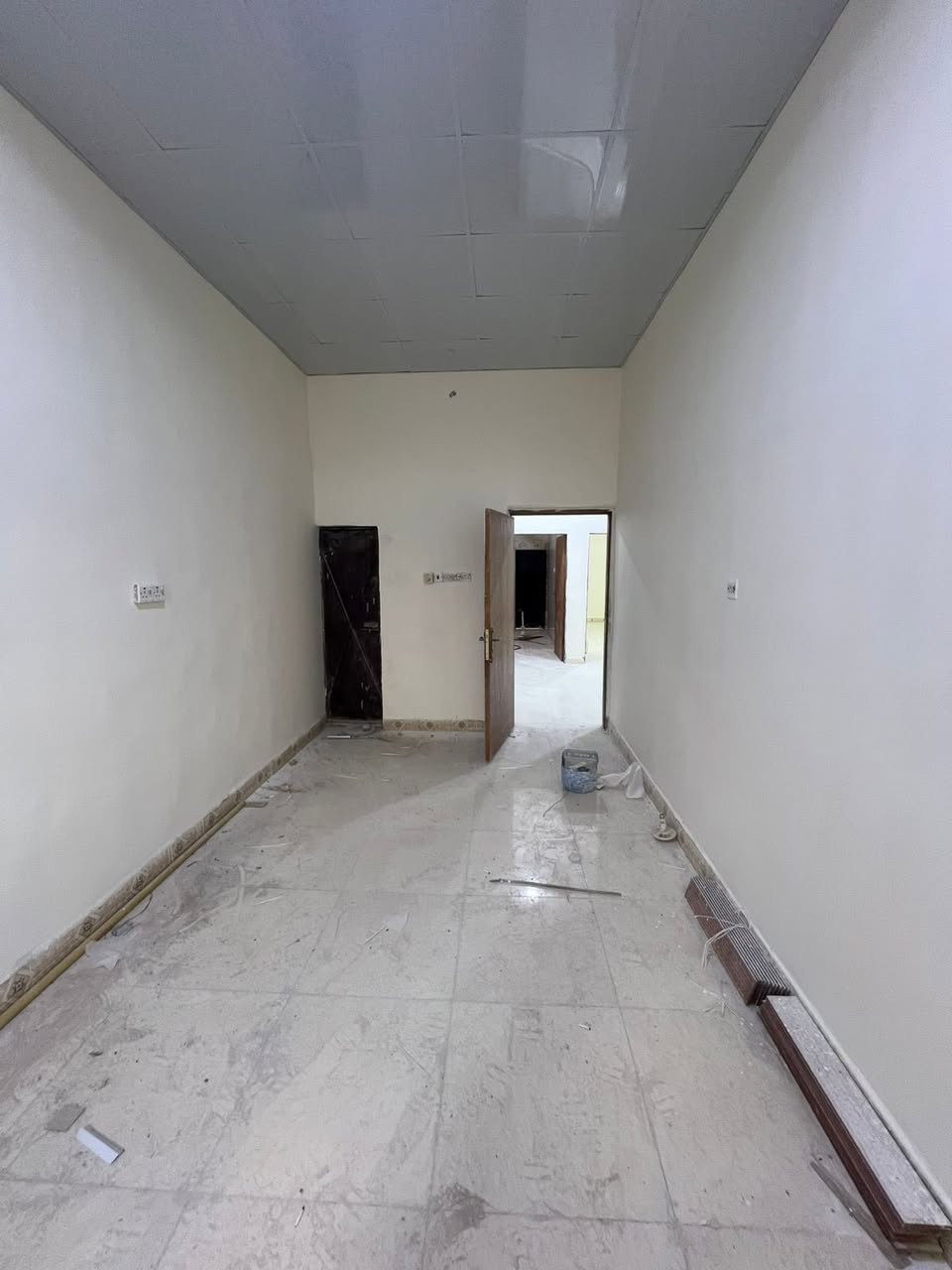 السلام عليكم بيت للاجار حي المهندسين  طابقين مساحة 150 متر سعر الاجار 900 الف وبيه مجال يحتوي على 6 غرف منام 
☎️***********
