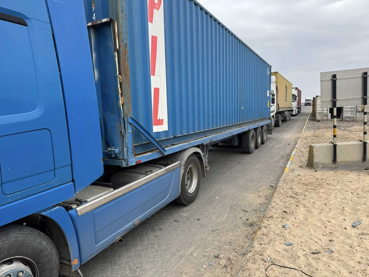 ‏سلام عليكم عربانة أوروبية ثلاث دنا ق جاهزة وجديدة للبيع العنوان بصر صفوان جاهزة كهربا بريكات  ***********￼
