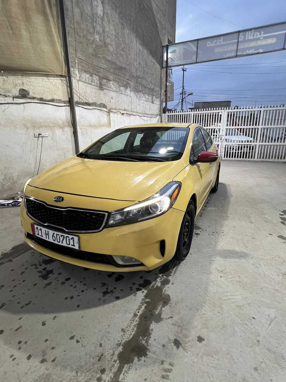 سلام عليكم فورتي 2017 مكينه 2000دوش كير At
فول مواصفات

بصمه تشغيل وابواب وصندوق وترحيب باليدات
 
لد امامي 
ولد خلفي 
اشاير بالمري
شاشه كبيره كار ابلي
تحكمات دركه  • كْكٰآاملةه ✿⇣ 
حساسات دعامية خلفيه 
كامره خلفيه 
٣ انضمه قيادة
رادار جانبي
شاشه اعطال ملونه
كروز سرعه وتحديد مسافه
وبيه بعد موصفات مـٰ̲ـہــٰ̲ـہـا اذكرها 

سياره جديده مكينه كير بلادي صدر كله جديد وبلعافيه على ياخذها صبغه اولى وسونار موجود كلشي واضح باقي كفاله سياره بدون معجون سعر 128بي مجال قليل ليشوفه غاليه كلشي اكو بسوك كلمن ونضافته مكاني بغداد كاظميه ***********
