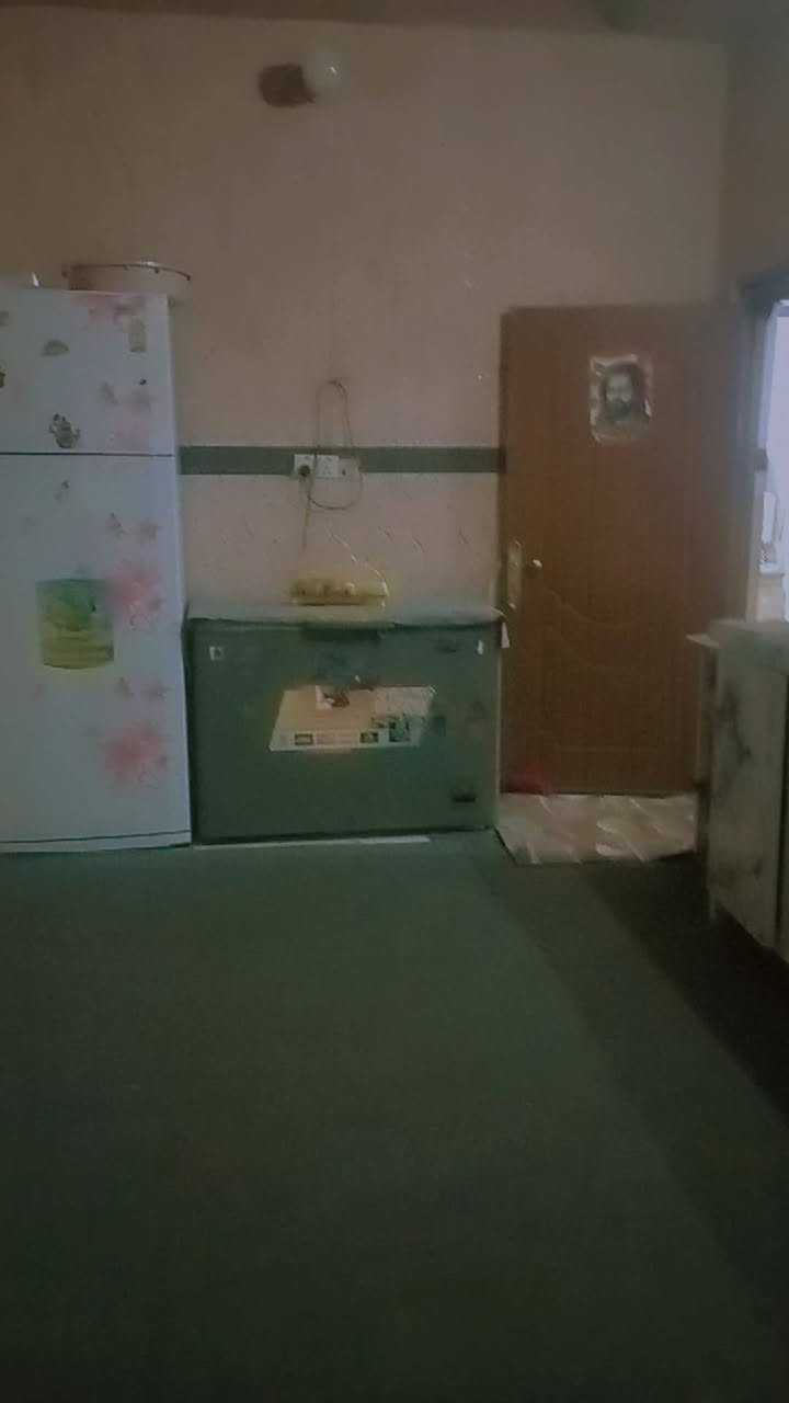 بيت للبيع بلداينيه طابو زراعي سند٢٥ المساحه ٢٠٠ متر نقصه بس بيتونه البيت كامل من مجاري وماي للاستفسار الاتصال ***********
