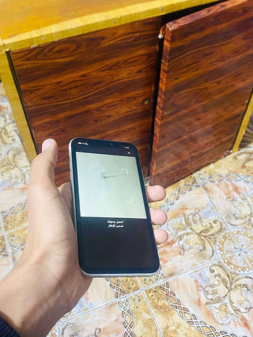 ايفون 11 عادي ذاكرا 128 فيس ايدي شغال مبدل شاشه فقط نضيف حيل مكاني حبيبيه ***********
