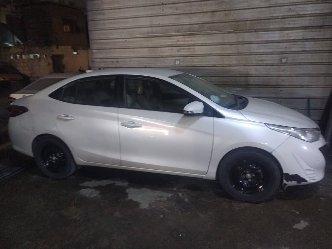 السلام عليكم
تويوتا يارس موديل ٢٠١٩ خليجي كير محرك تبريد مكفول صبغ دعاميات فقط للجمالية السونار وتفاصيلها كاملة بالصور السعر١٢٦ وبيها مجال بسيط مكاني بغداد  الكسرة للتفاصيل اكثر الاتصال على الرقم ***********
