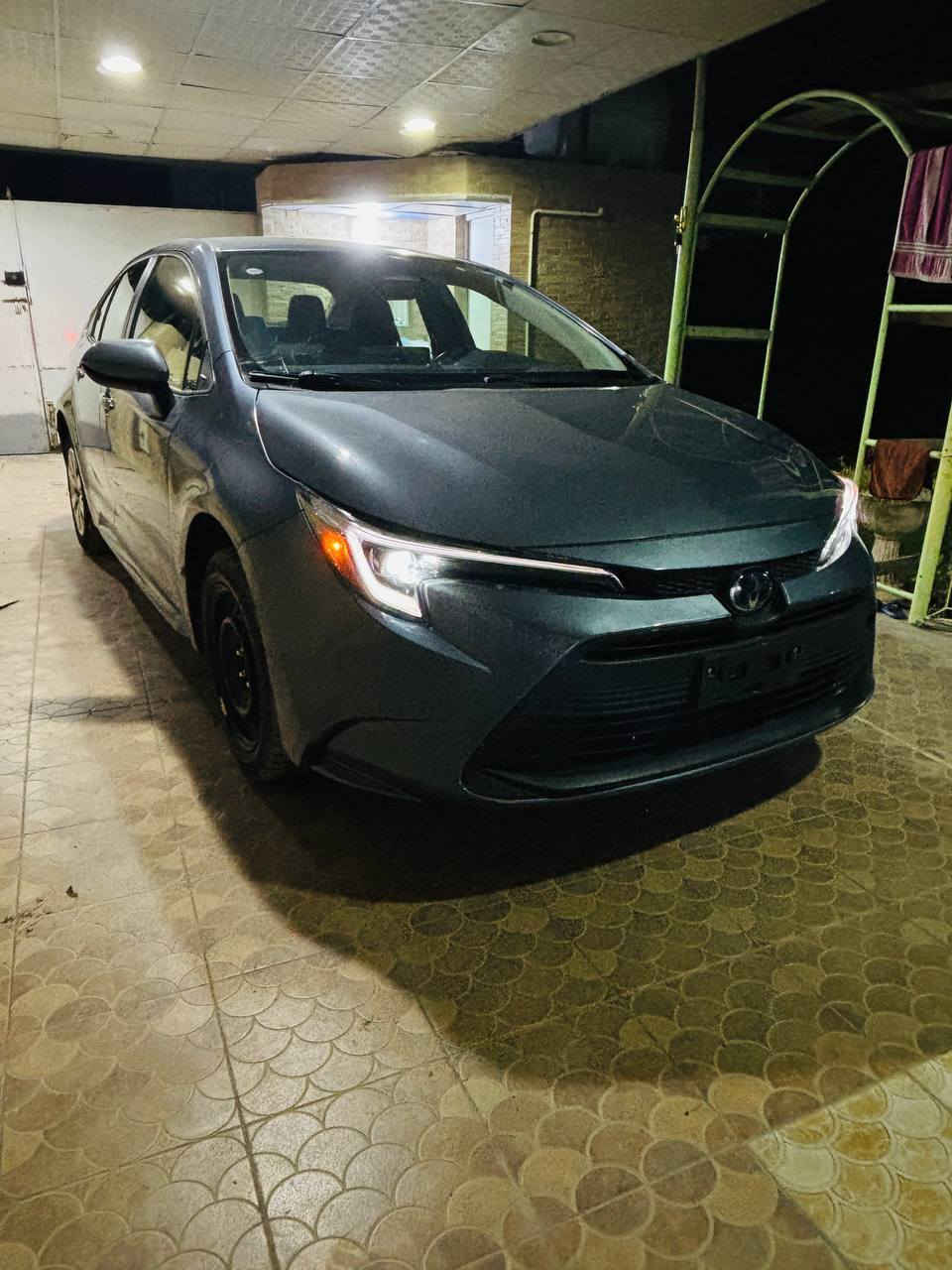 السلام عليكم للبيع كورلا 2024Le هايبرد وارد امريكي دخول جديد رقم فحص ايرباك دركة وبردة ماشية 26 الف صور الضرر موجودة بالمنشور بيها تبديل جاملغ امامي ايمن وبنيد اصلي نفس اللون السعر 157 وبيها مجال مكان السيارة بغداد ابو غريب ***********
