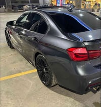 بي ام دبليو f30 • بي ام دبليو 320i • موديل 2015 • سيارة فارهة • 2000 س...