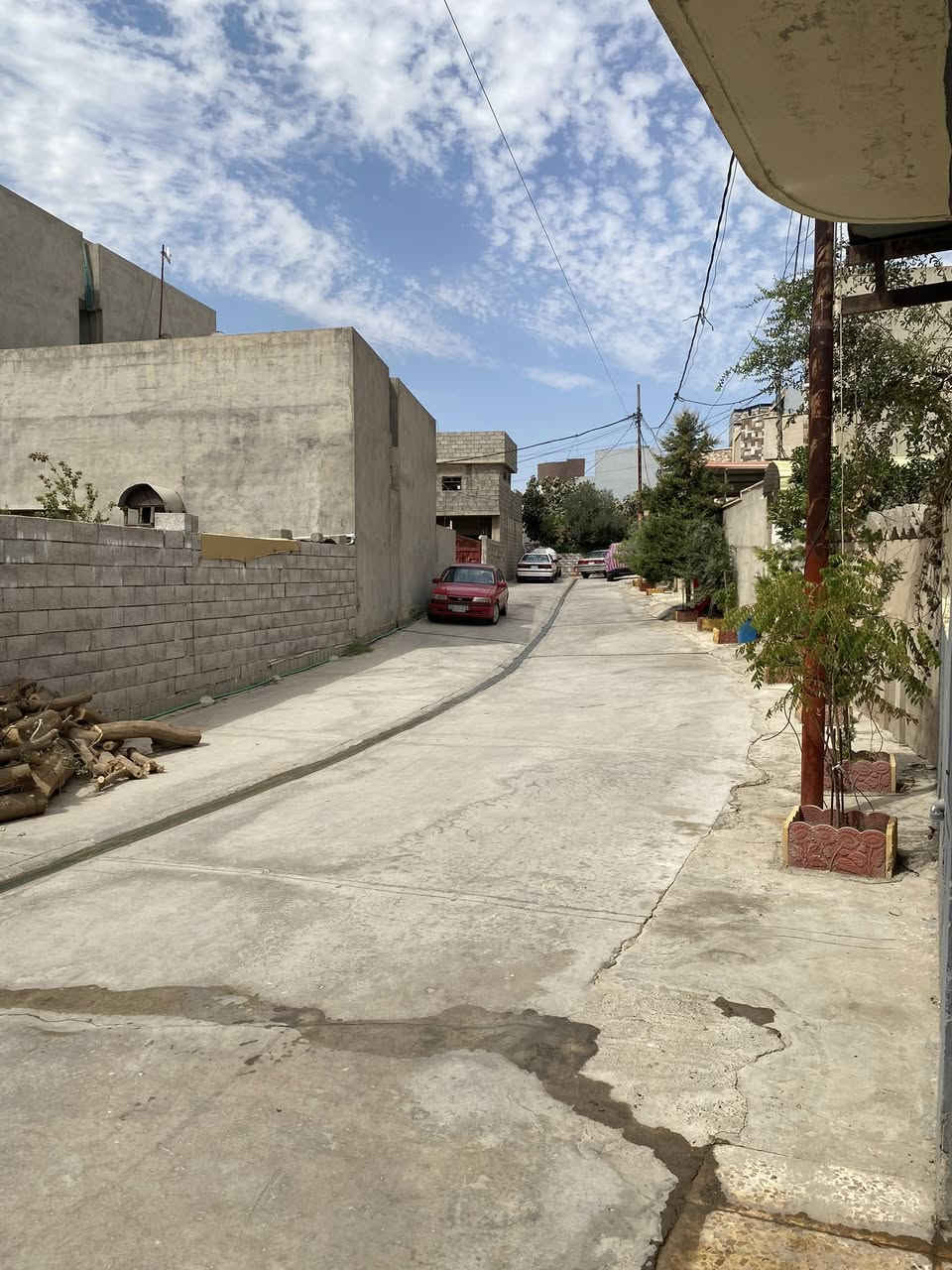 ارض مساحة 104
في المربع الذهبي بالقوسيات
واجهة 8.5 الضهر 5
قريبة جداً على الشارع
ثاني فرع بعد مفرق تلكيف باتجاه دهوك منطقة هادئة ومرتبة
السعر 33
للأستفسار 
مراجعة مكتب العباسي
او الأتصال
***********
