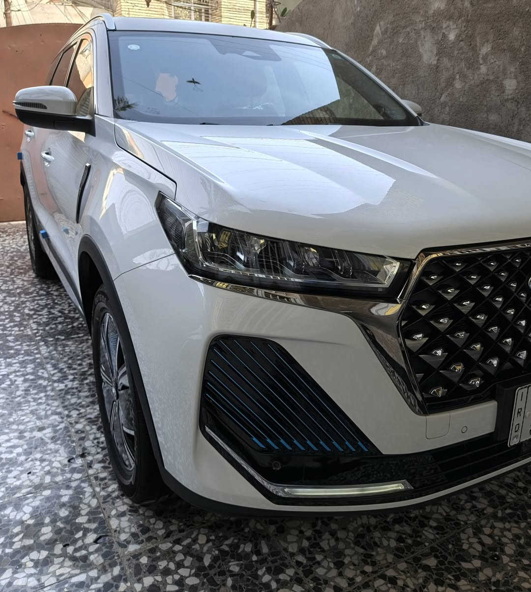 السلام عليكم للبيع شيري TIGGO 7 PRO لون ابيض هايبرد موديل 2024 استلام 2026 زيرو زيرو بأسمي تحويل {حره السياره}مباشر رقم بغداد انكليزي  سياره فول فول موصفات اعلى فئه بل تيكو سياره بعدها على وضع الشركة غراضها كلها بعدها مامستخدمات سعرها مناسب جدا جدا  الرقم *********** العنوان بغداد الشراي يتصل
