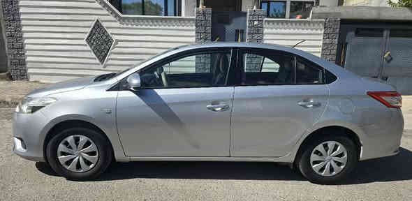 توێتا یارس  مەکینە گەورە مۆدێل 2015 بێ بۆیاخ  146هەزار ڕۆشتوە دووسویچ  زۆر خاوێنە بێ مەسەرف سەنەوی تازەیە تا 2027بێ سبوغ شاشەو کامیرە  طایەی تازە یە  سۆنەرم داناوە ماڵی دۆستەنرخ 116$وەرەقەو کەمێک مەجال  شوێن هەڵەبجەی شەهید ژ.م ڤایبەر و واتسئابی لەسەرە  *********** حلبجة
