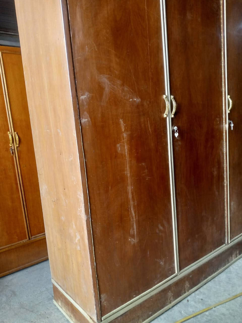 كنتور٥ باب ٢٥٠ الف
كنتور٣ باب ١٦٠ الف اتصال او واتساب***********
