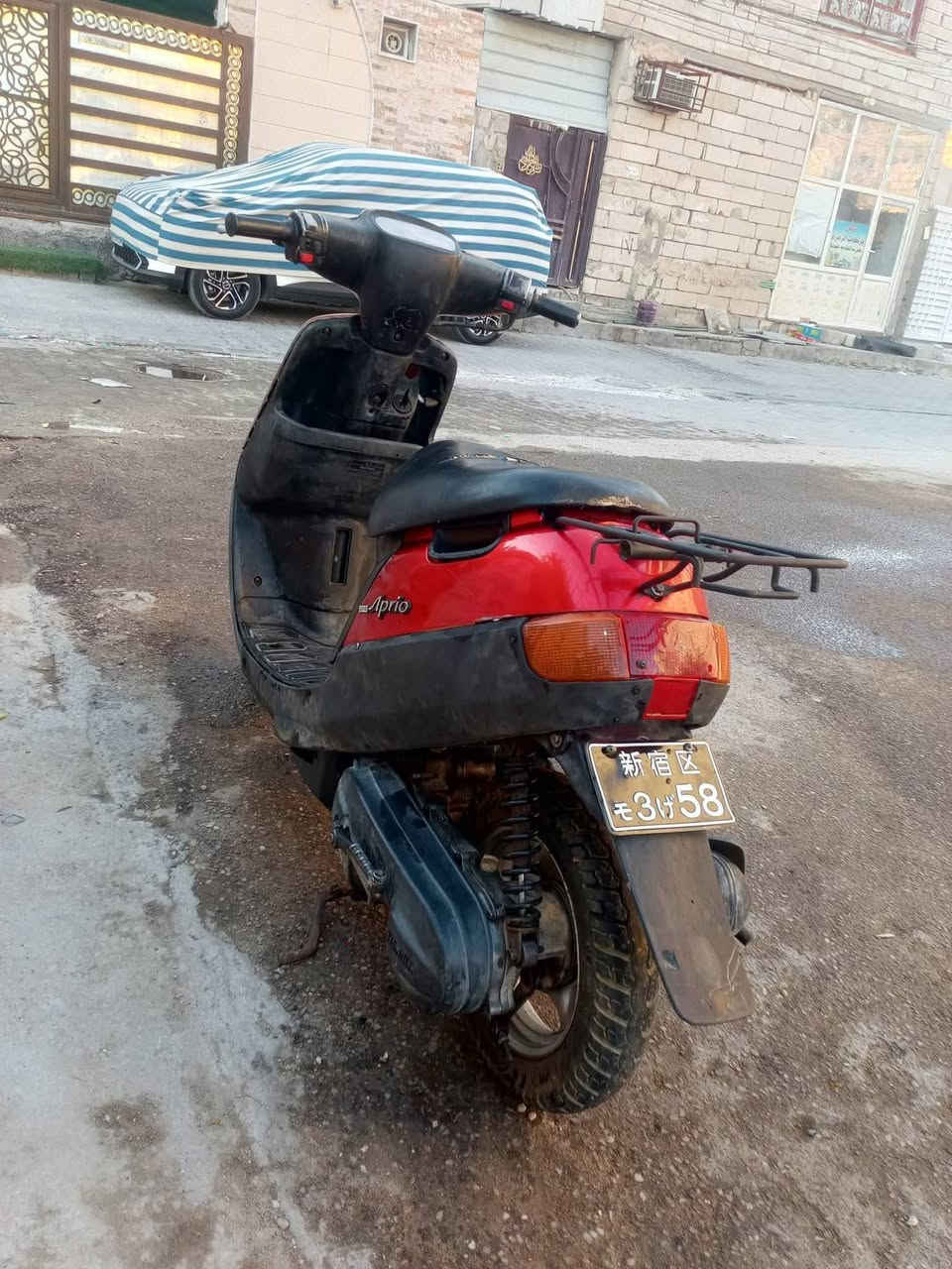 سلام عليكم بطه نضيفه كله شغاله نقصه باتري ضعيف مكينه ناعمه ونت اكسن مابيه دراجه حلوه ومابيه نقص كيج بانزين شغال قفل جنطه قفل ستيرن كله شغاله سعر ١٨٥ وبيه مجال حك جيه الرقم *********** مكاني كربلاء قرب محطت قادسيه
