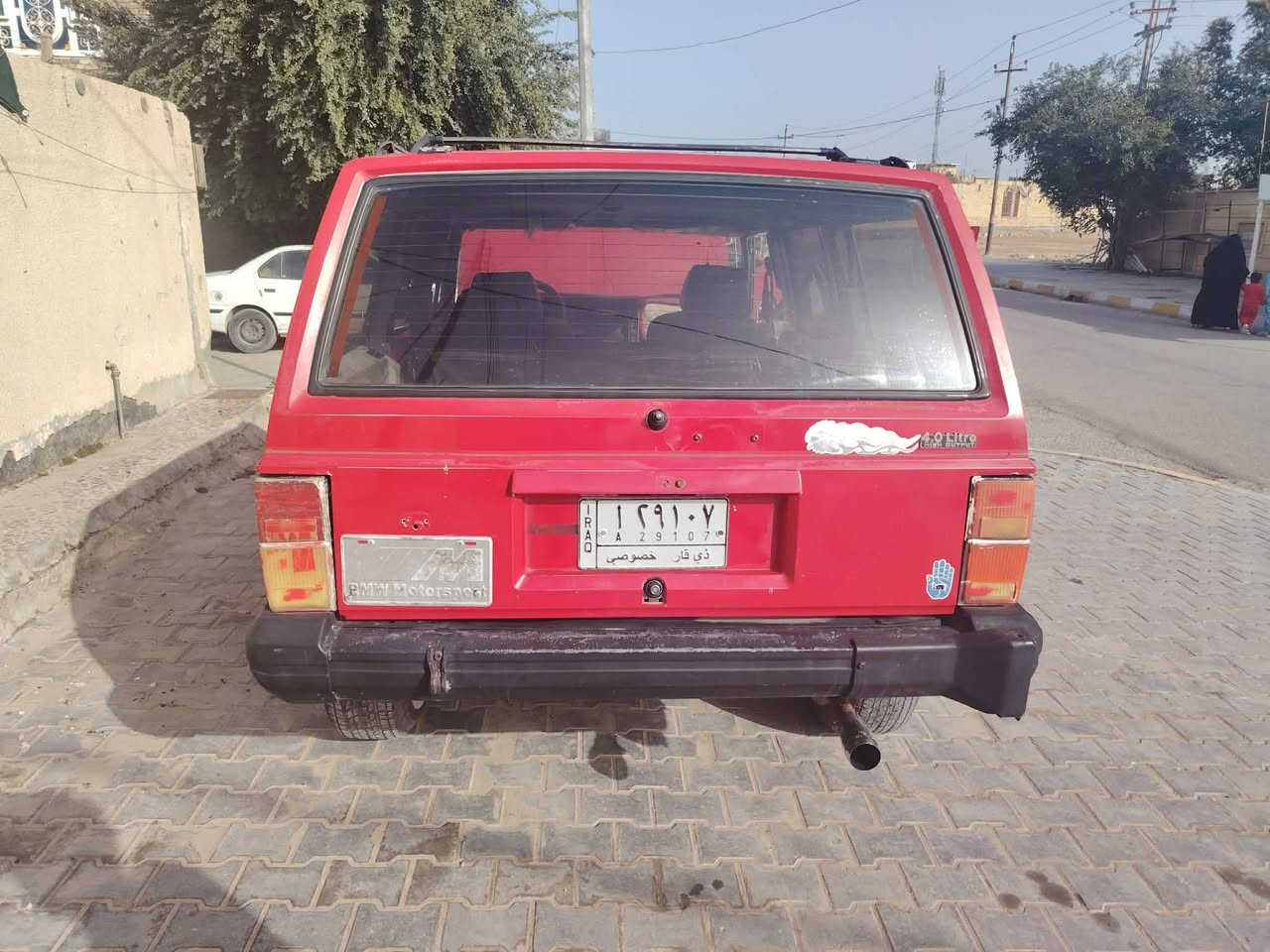 جيب شيروكي موديل ٩٤ محوره  مكينه بطه  مكفوله سياره جاهزه رقم ذي قار مكاني بلكوت ***********
