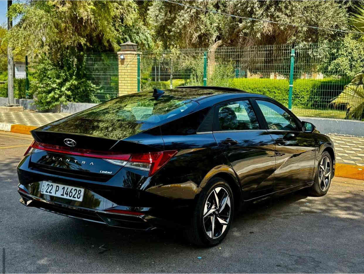 هونداي النترا. 2023 ( لـيمتـد )
فول فول مواصفات لمتد 1/1 للأخير 
دخول جديد بعدها على مشي امريكا
حادثهة بابين صبغ بدون تبديل بدون دواخل بدون ايرباك جاملغ صبغ بجم كبس عله وضع الشركه 
ماشيه 10 الاف زيرو بعده
شاشه متصله
كيجات دجتل 
انارع داخليه بلدشبول بلادي 
بصمع تشغيل+تشغيل عن بـعـد+بصمه ابواب
فتحه سلايد 
لدات امامي خلفي 
داخل جلد ابيض تدفئه
رادارات امامي وخلفي وجانبي 
حساس خلفي
كرسي كهرباء كامل 
تحديد مسار 
اوتو هولد 
هاند بريك بصمه 
انضمه قياده 
شاحنه لاسلكي 
سستم صوت bose
اشاير مري 
ويل 17 كروم
مكينه 2.0 دوش 
دخول ذكي وترحيب 
وجطنه ذكيه تفتح عند الاقتراب
وبعد بيها مواصفات 
بدون كل نقص السياره كلها بشرط 
رقم اربيل جديد تحويل او وكاله بشرط سنويه وهزه كله جديد 
مكان بغداد الدوره
للاستفسار ***********
السعر 166 مامتواجد خاص
