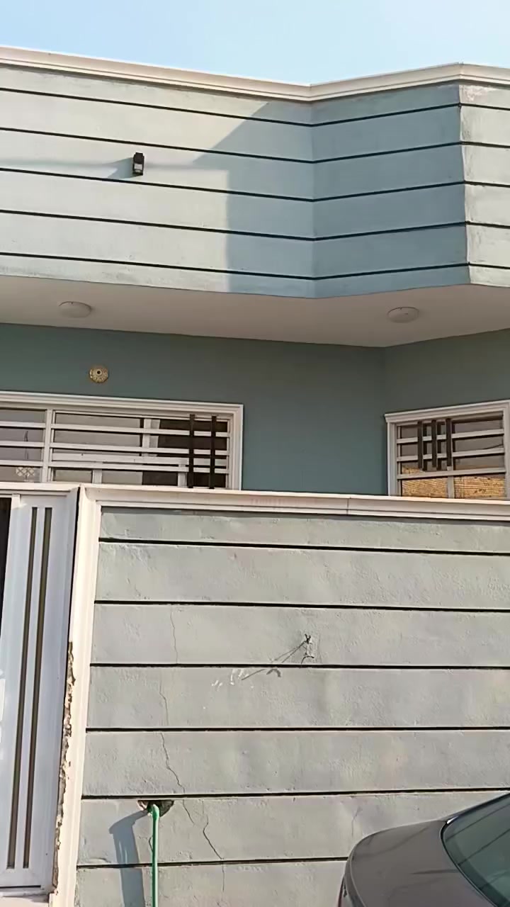 السلام عليكم يتوفر بيت للبيع المساحة 100متر في منطقة الشبانات قرب شارع أبو مهدي المهندس خدمات كامله مي ومجاري وكهرباء وتبليط عرض الشارع 9متر تبليط يبعد عن شارع أبو مهدي المهندس 200متر يحتوي البيت على غرفتين نوم وصاله ومطبخ واستقبال وصحيات الاستفسار عن السعر ***********
***********
