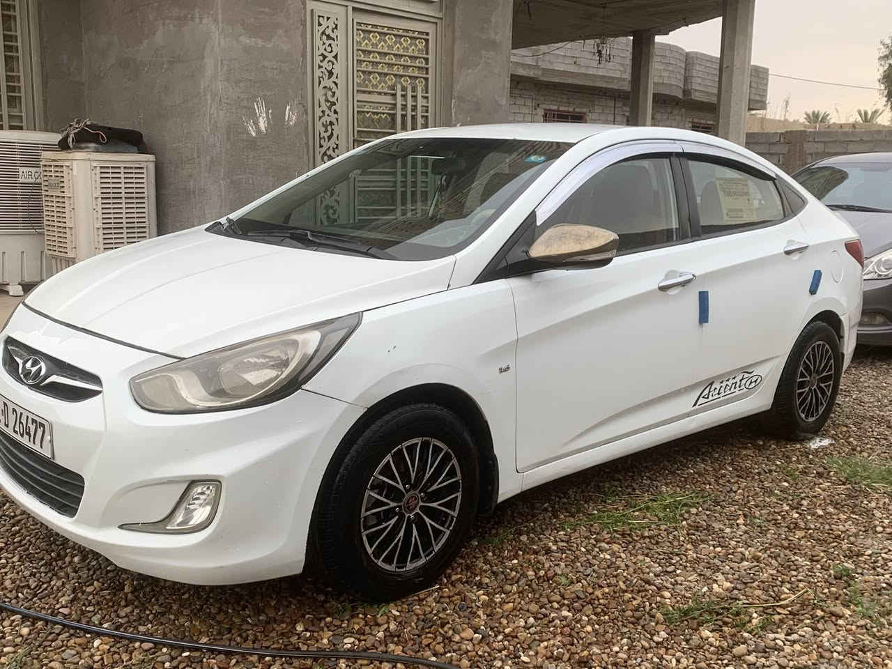 اكسنت خليجي موديل 2011
المحرك 1600 دوش 
صبغ بنيد بسبب الفابلون وباب خلفي عكس السائق 
السيارة مكينة وكير وتبريد جاهزات 
باسمي رقم بغداد. الجديد 
حدادية وتايرات نظيفة
السعر 86 ورقة وبيها مجال ان شاءالله
باقي التفاصيل ***********
