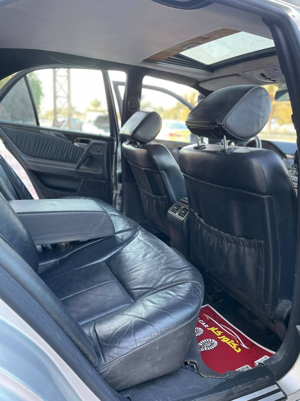 مارسدس ام عيون افنكارد ١٩٩٧ خراطيم٣٢٠
رقم اربيل سنويه ورقم وهزة جدد
مكينه ٦ سلندر كير D4 مكفولات 
فول مواصفات ١/١
فتحة سلايت روف طكتين جام
تحم ستيرن جهتين
مري قلابه واشاير بــ مري ومري كهرباء 
كشنات كهرباء وتدفئة كشنات
خزن كشنات ميموري  
ثلاجة بــ تجوة الوسطية
قطعتين تبريد 
بردة سلايت كهربائيه
وباقي التفآصيل 
***********
