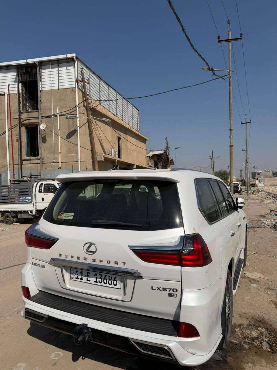 السلام عليكم للبيع لكزز مديل 2019 رقم بغداد ماشيه 88 الف مكفوله سعر 725 للستفسار *********** البصرة, العراق
