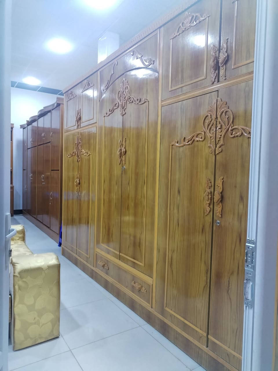 معرض السند يقدملك كلشي جديد..🪞🚪
#_غرفةة_ حطاطة استخدام قليل..🪞
#_الغرفة_ عراقية ضهر جرجوبة..🚪
#_ملحقات_ طابوريات² دوشمة..🛏️
#الـعنوان_ رمانةة " الـ بعبيد..🪧
#للـتواصل..رقم" ***********..📲
#وتـساب..***********📱⌨️
