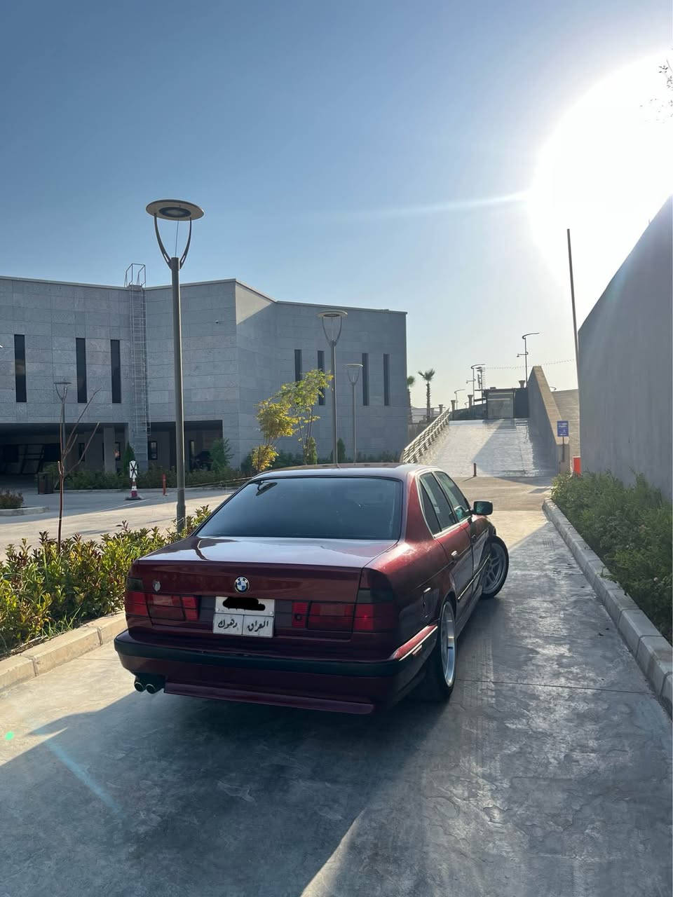 BMW 525i
گير تو ماتيك. 
تبريد  سه ر سويچي
گير مه كينه شه رتن 
مه كينه كه بسه 
موديل 92 
عام بخ بو جاني 
سعر 68 وه ره قه و مجال و غرامه 10وه ره قه دي سعري ين خاري 
***********📞📞📞 زاخو, دهوك
