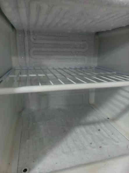 للبيع ثلاجه نضيفه اي خياس مابيها تجميد تبريد بشرط نوع الرحمن ب125للاتصال ***********موقعنا اركوازي
