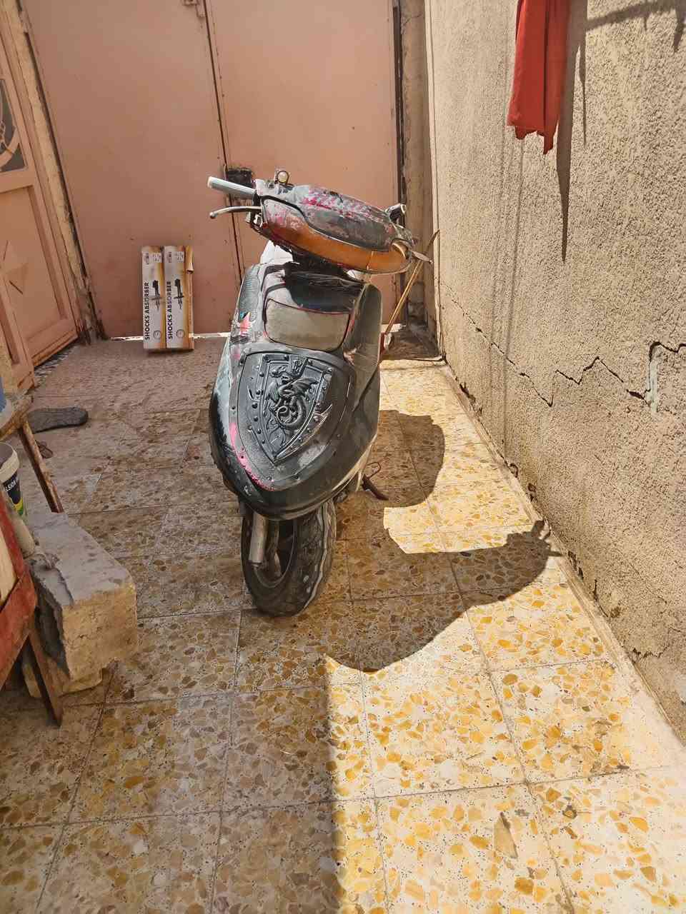 سلام عليكم ورحمة الله وبركاتة دراجه للبيع نوع ياماهه فراشه او دولفين ابيعك كوم حديد مكينه شغاله شاصي نضيف فقط عوزه كابريتر وكلجات شويه تعبانه فقط ماعده الكهربائيات تشغيل هندر سعر خاص  تواصل خاص او رقم *********** مكان ديوانيه قضاء غماس
