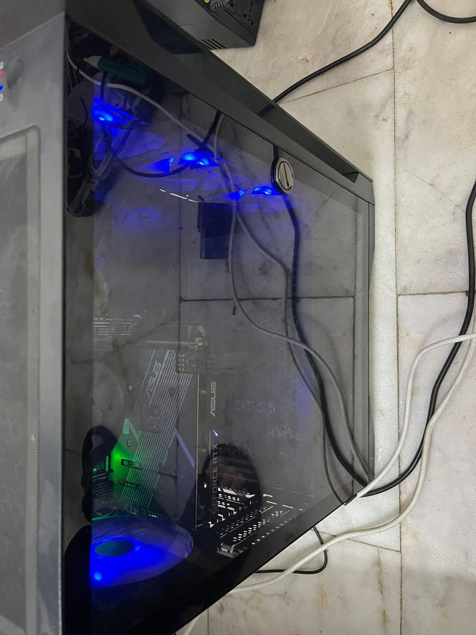 تجميعة للبيع
intercore i5-10400F معالج 
NVIDIA RTX3060 12GB كرت شاشه
PRIME H510M-E مذربورد
16GB DDR4 3200 رامات 
SSD SATA 1TB هارد
HHD 1TB هارد 
SSD NVMe 128GB هارد
شاشه منحنية 
sonic view 144هرتز 
1ms mode 
Full HD 
كرسي كيمنك
 وسماعة  كيمنك
وكيبورد ميكانيكي jertech
 وماوس red dragon 
الحاسبه كامله مكمله
المكان بغداد الحرية 
السعر مليون و150
للاستفسار 
‪0781 816 2379
