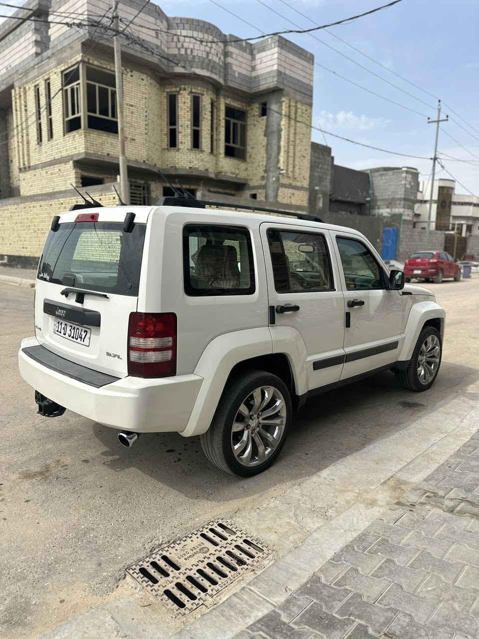 السلام عليكم من رخصة الادمن جيب ليبرتي للبيع حادث جاملغ وبنيد وبيهه لحيم شي بسيط بالبدنه ورشات صبغ اثر جراد قليل كلش السياره نضيفه كلش كلش احله من الصور كير مكينه حداده تايرات كله جديد دواخل بيجي جديده غرفتهه تبريد ثلج شاشه جبيره سعرهه 98 وبيهه مجال للطيبين الاستفسار اكثر خاص او واتساب *********** سونارهه موجود جديد سياره باسمي سنويه جديده لل30
