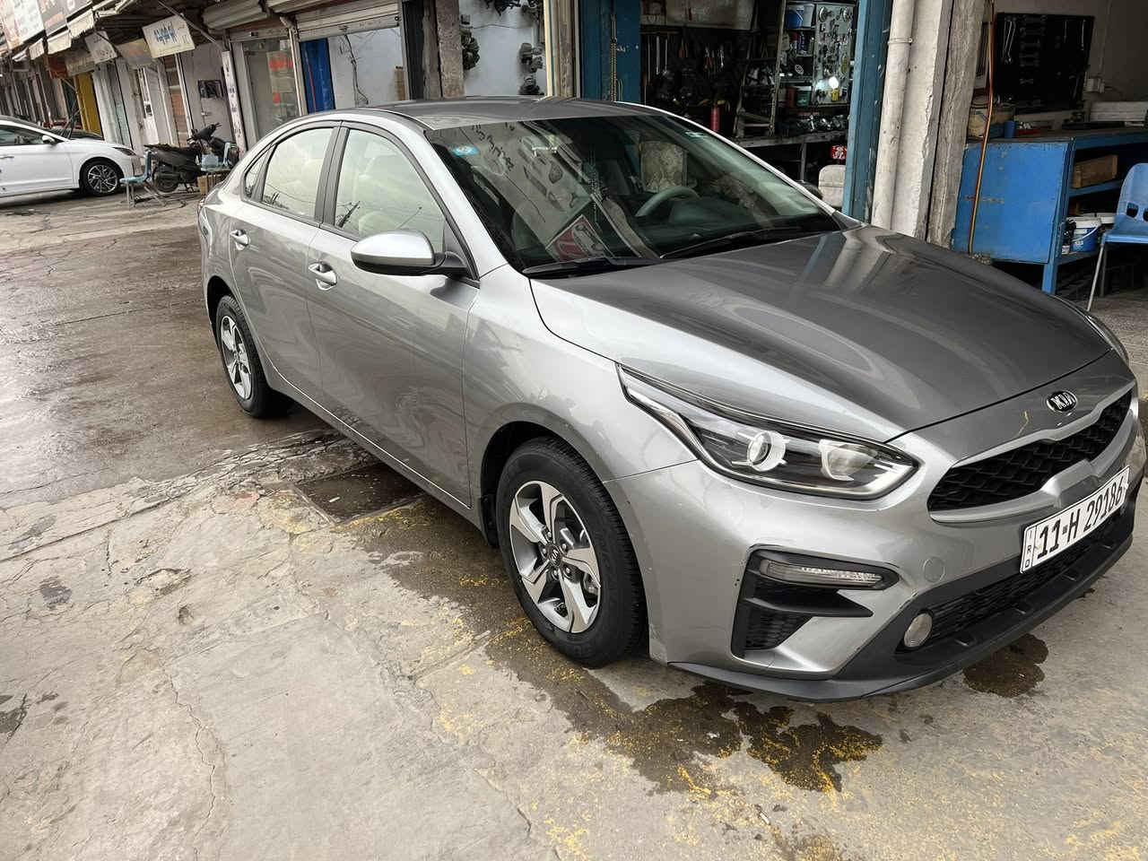 سلام عليكم كيا سيراتو خليجي مقفوله من تبديل صبغ وضربه 158 بيه مجال مكان بغداد بارك سعدون ***********مديل 21
