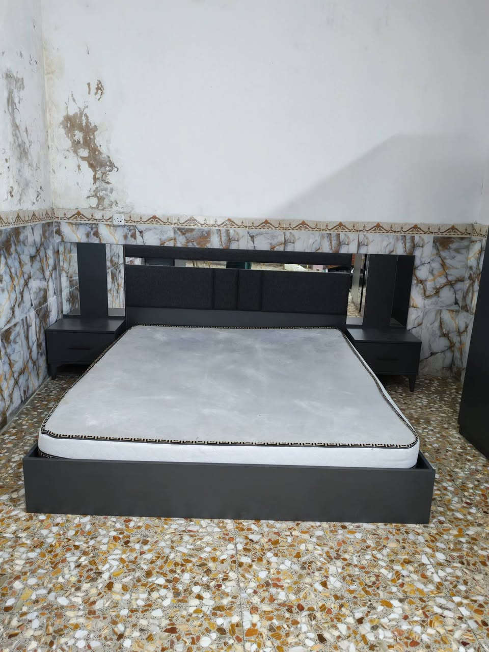 غراض للبيع الدوره شارع 60
***********
