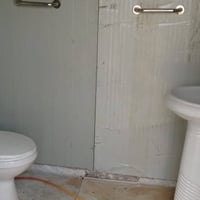 يوجد للبيع كرفان مستعمل شي قليل رقم الهاتف 07812636125