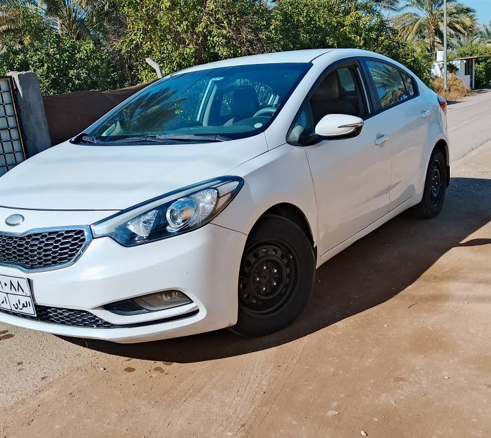 سيراتو 2014خليجي شرط التحويل محرك ١٦٠٠ شرط لاتنقيص ولا تبخير بيها 4قطع صبغ بدون دواخل شرط كفالة من اللغد والشاصي والحوض محرك كير تبريد صدر تخم تاير جديد السعر ٩٥ وبيه مجال المكان صويرة ***********
