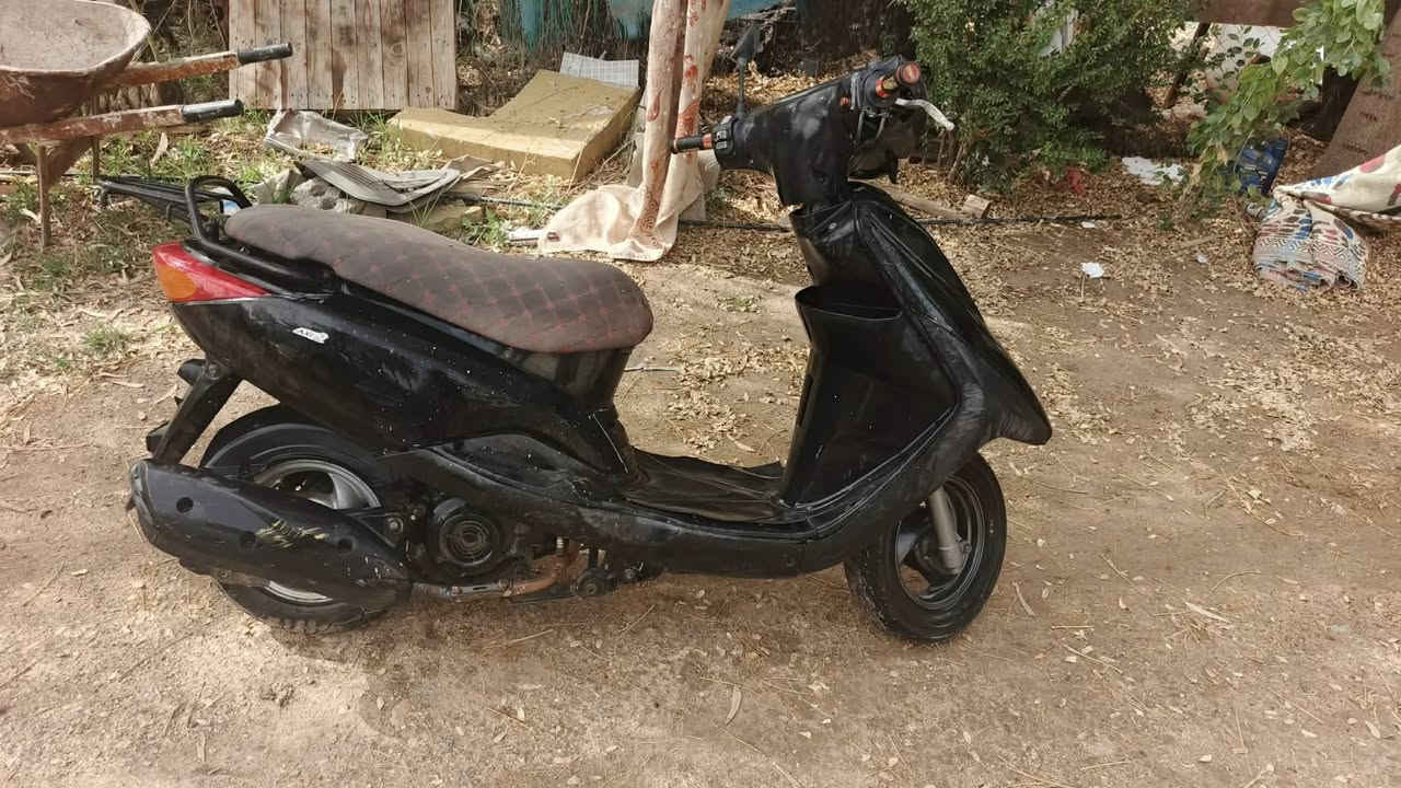 السلام عليكم دراجه اكزز للبيع الدراجه نضيفه خير من الله ويرادلهه شويه ترتيبات المكان كربلاء الحسينيه رقمي ***********اتصل وبيك خير وتدلل
