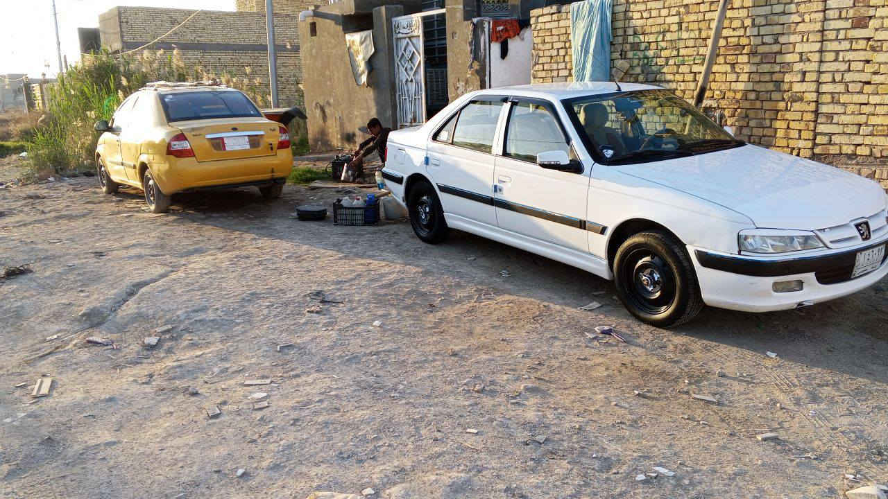 سلام عليكم بيجو بارص موديل 22 كفاله عامه السياره جاهزه كير محرك حداديه تخم تاير تبريد السياره جاهزه محجوزه وستقطاع مباشر السعر 70 وبيها مجال قليل رقم الهاتف ***********

