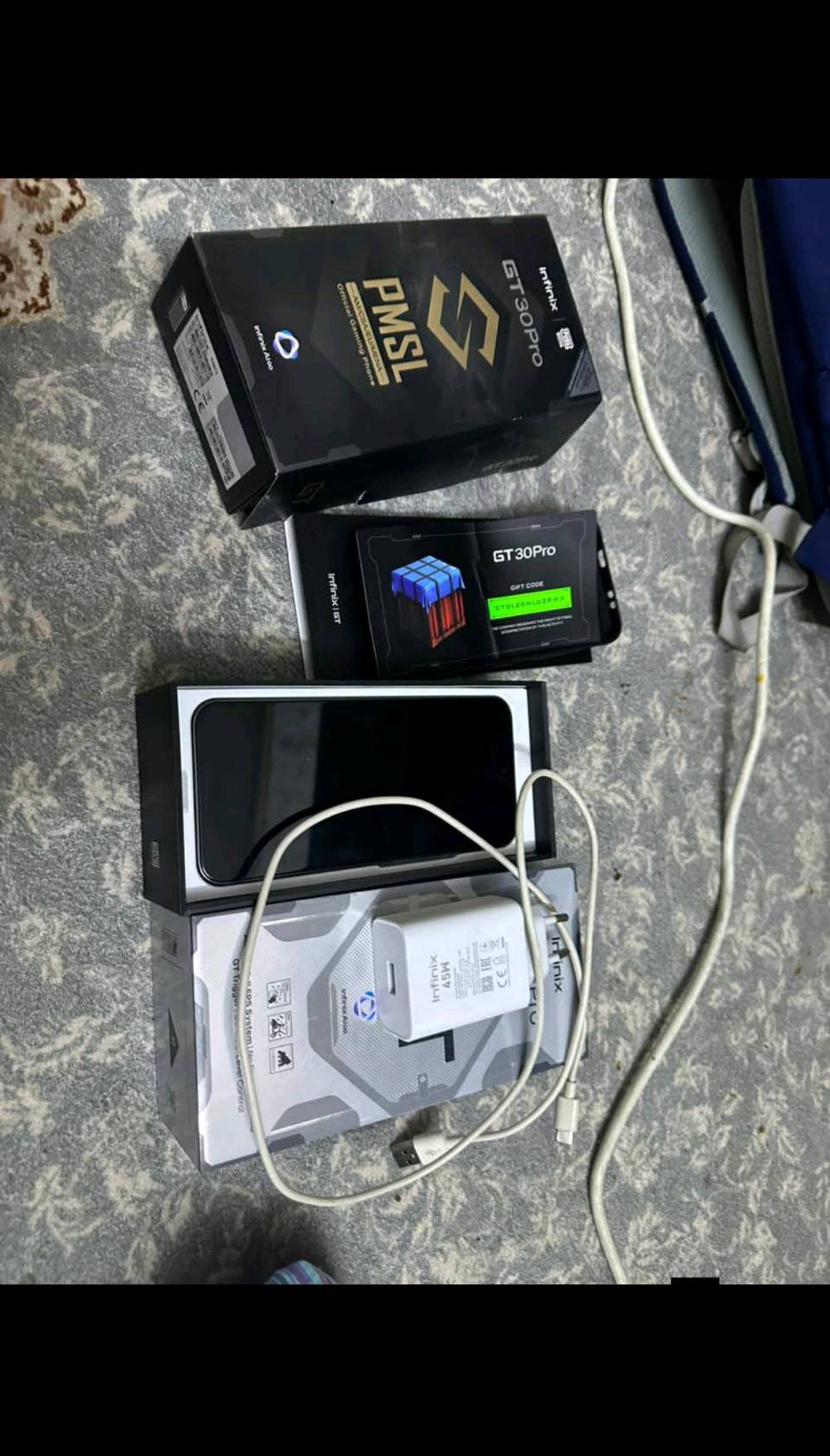  ب جي تي 30 ابرو كامل ملحقات ذ256 نوع الشاشه امولت 144 هيرتز 120 بل بوبجي بصاريه صوت كامره من كلشي ممتار واذا تحب شوف تفاصيله ع يوتيوب او تيك توك صالي سبوعين من ماخذه واني ما احب استخدم اندرويد اريد ابيعه واشتري ايفون عادي مروسه ب ايفون حسب القناعه