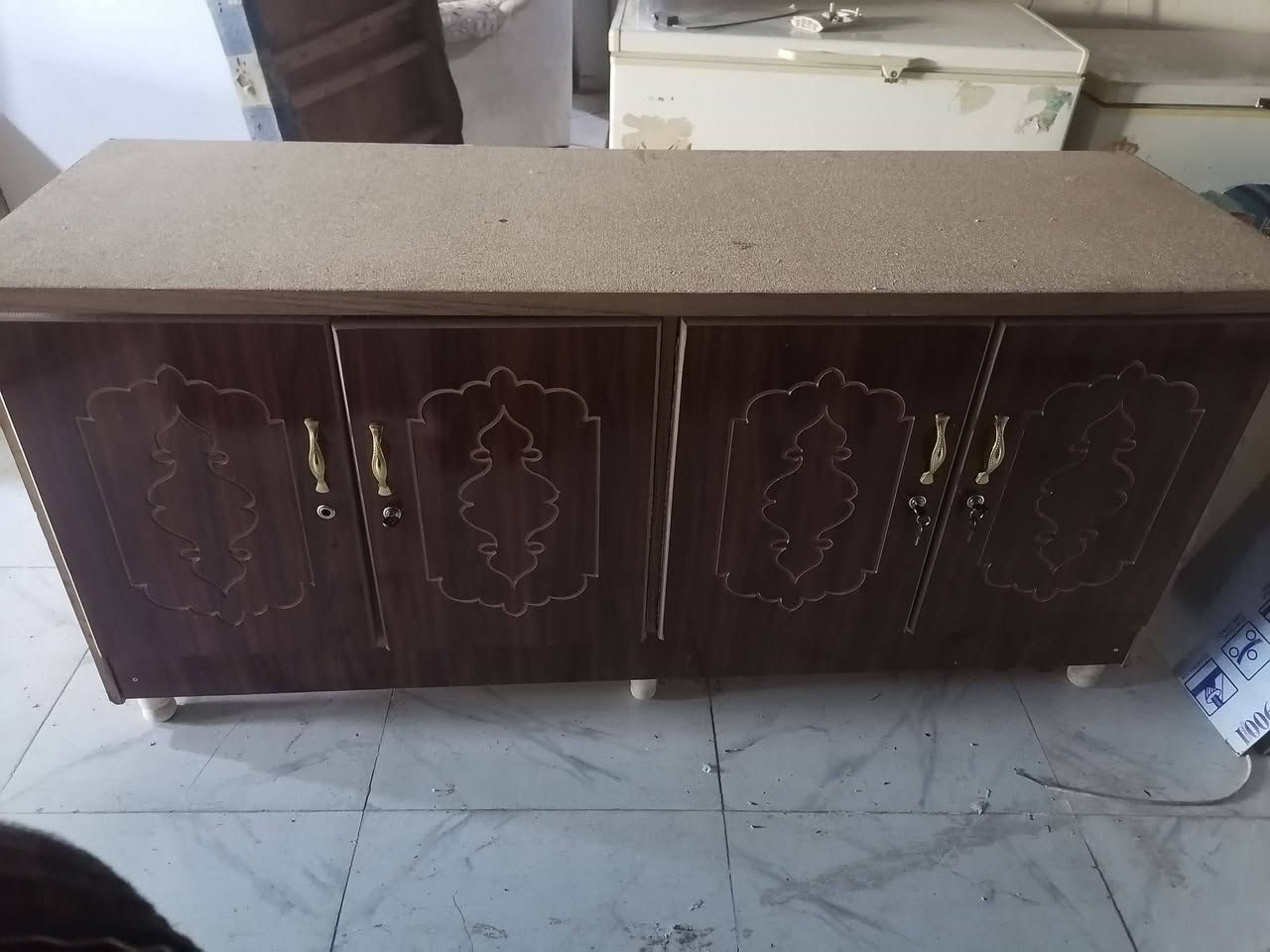 بوفية اسليمانية نظيفه كلش ما بيها اي عيب مثل ما بالصورة للاستفسار اتصل ع ***********
متوفر وتساب
