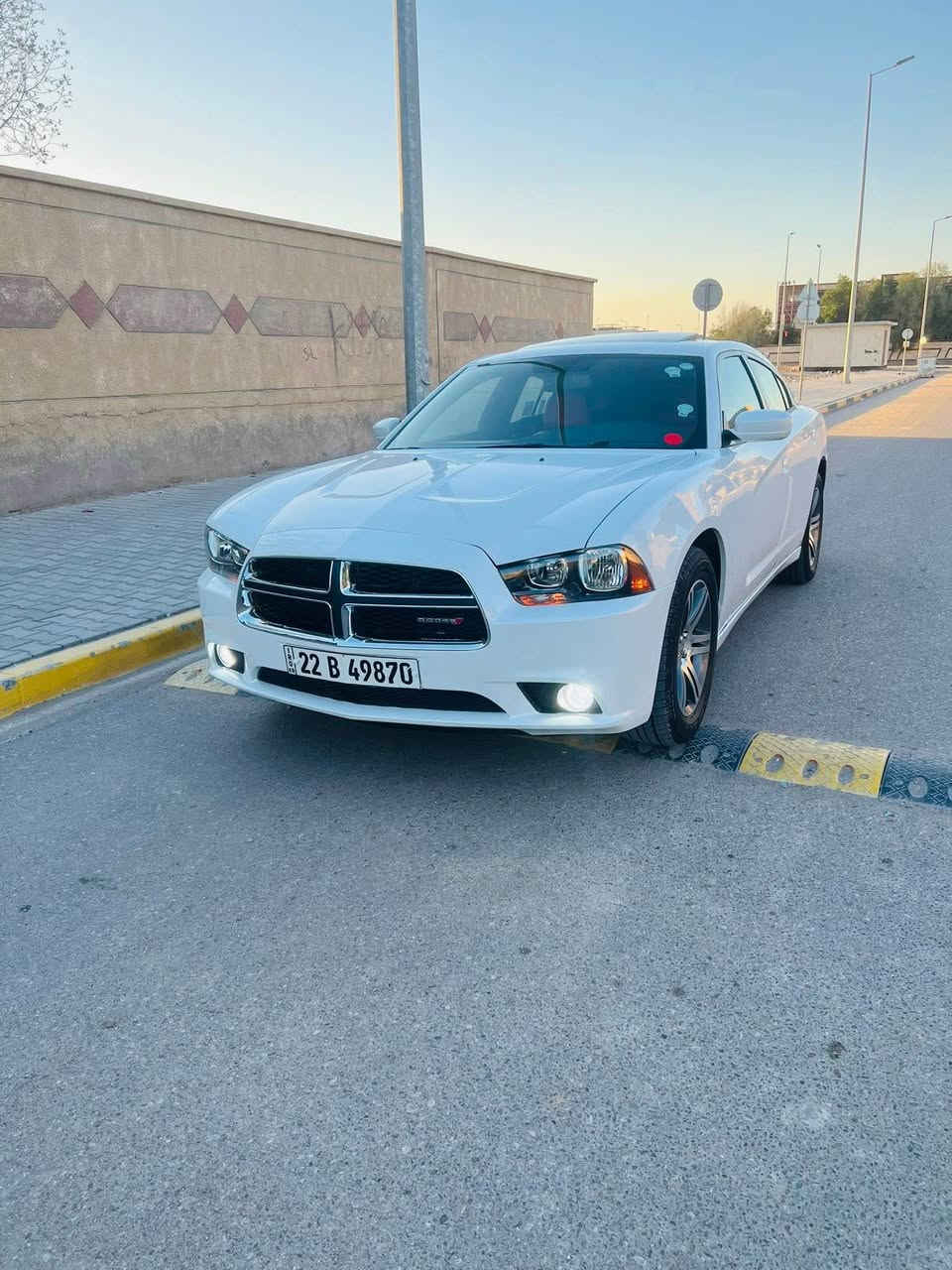 السلام عليكم جارجر مديل 2014 رقم اربيل الجديد وارد كندي سيارا أكلين كفاله مكينه 3600 فتحه شاشه كبيره گير طيارا السياره جديده ما بيهه أي نقص جاهزه من كلشي داخل احمر للاستفسار *********** شط العرب, البصرة
